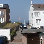 شقة Sautille